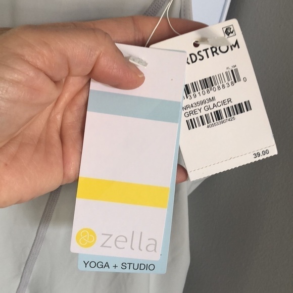 𝅺NEW Zella “Nova” Exercise Perforated Cutout Racer Back Size L Workout Tank Top - Picture 11 of 15